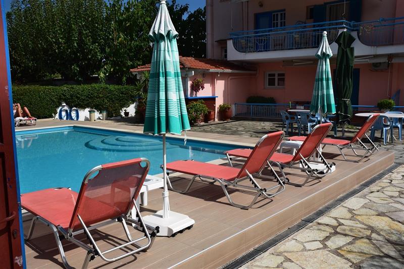 Отель Sunny Garden Нидри Экстерьер фото